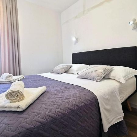 Apartment Diva With Heated Pool Trogir Bagian luar foto